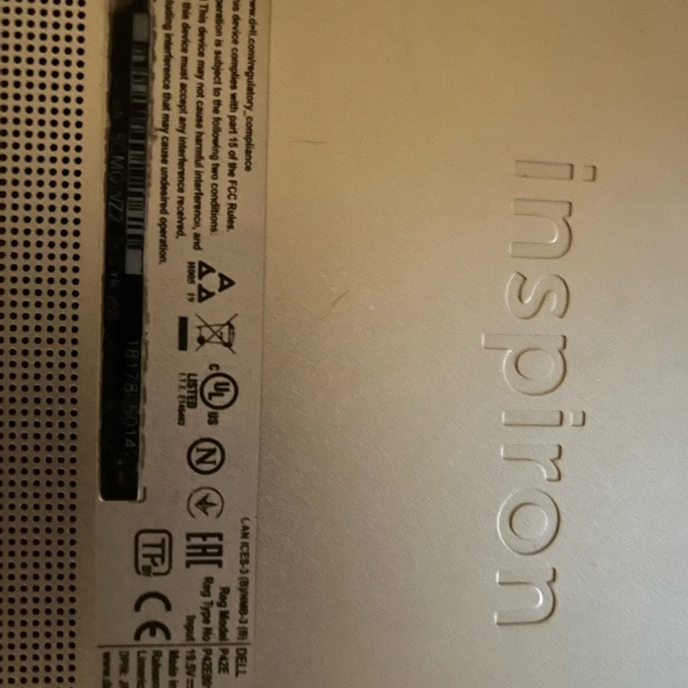 Dell Inspiron 7791 2-In-1 “17.3” inch Full HD i7 16GB RAM and 512 SSD